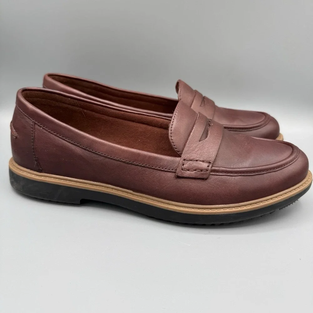 Clarks Raisie Eletta Leather Slip-On Penny Loafer Shoes Women's 9M Burgundy Chic